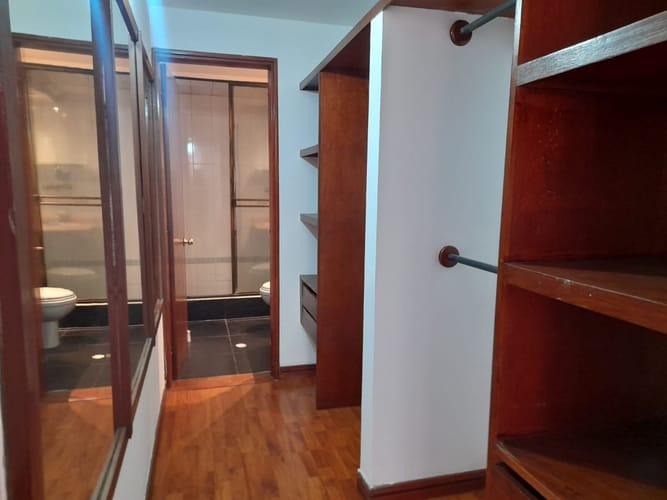Apartamento de 3 alcobas en arriendo en Santa Paula, Bogotá, 113 m² · foto 10 de 14