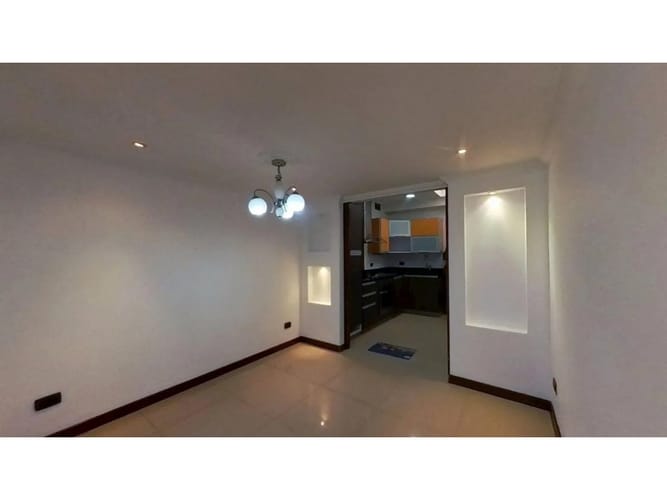 Casa de 4 alcobas en venta en Granada Norte, Bogotá, 93 m² · foto 3 de 10