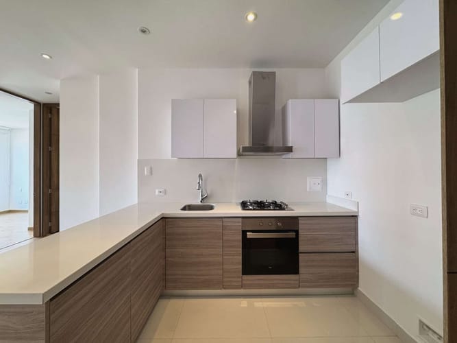 Apartamento de 2 alcobas en venta en Chicó Navarra, Bogotá, 73 m² · foto 5 de 13