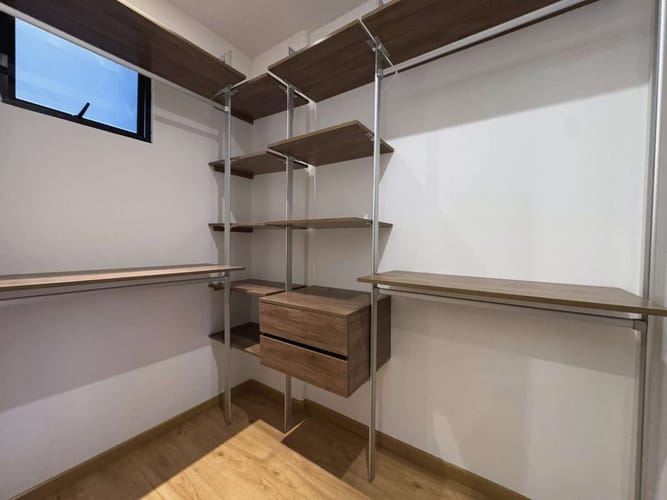 Apartamento de 2 alcobas en venta en Chicó Navarra, Bogotá, 73 m² · foto 10 de 13