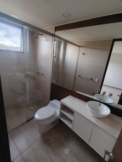 Casa de 4 alcobas en arriendo en San Jose De Bavaria, Bogotá, 380 m² · foto 20 de 24