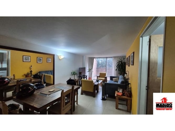 Apartamento de 3 alcobas en venta en Carlos E Restrepo, Medellín, 134 m² · foto 2 de 19