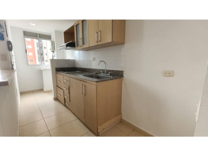 Apartamento de 3 alcobas en arriendo en Loma De San Jose, Sabaneta, 80 m² · foto 6 de 21