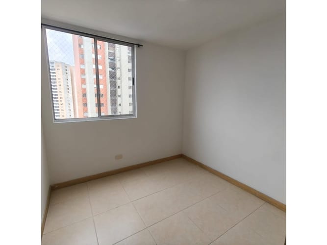 Apartamento de 3 alcobas en arriendo en Loma De San Jose, Sabaneta, 80 m² · foto 11 de 21