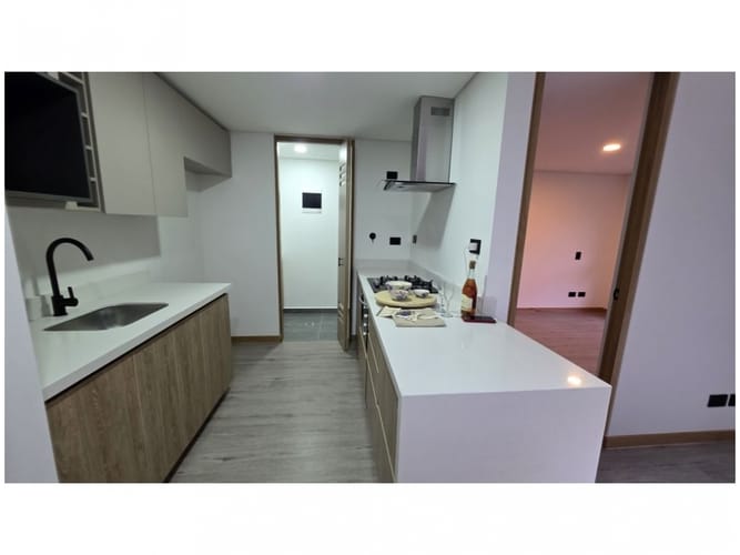 Apartamento de 2 alcobas en venta en Las Palmas, Medellín, 64 m² · foto 1 de 19