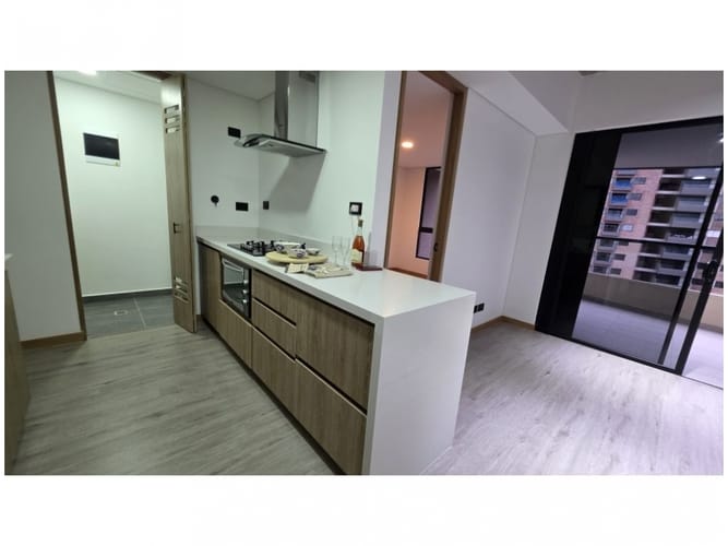 Apartamento de 2 alcobas en venta en Las Palmas, Medellín, 64 m² · foto 2 de 19