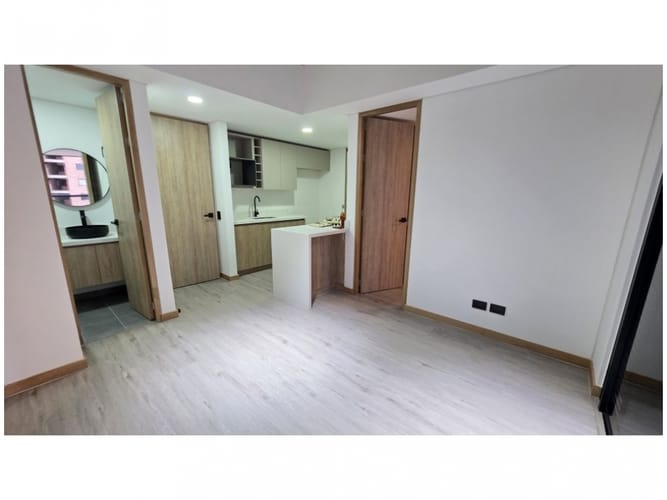 Apartamento de 2 alcobas en venta en Las Palmas, Medellín, 64 m² · foto 7 de 19