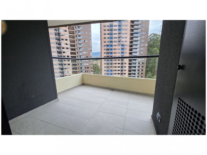 Apartamento de 2 alcobas en venta en Las Palmas, Medellín, 64 m² · foto 14 de 19