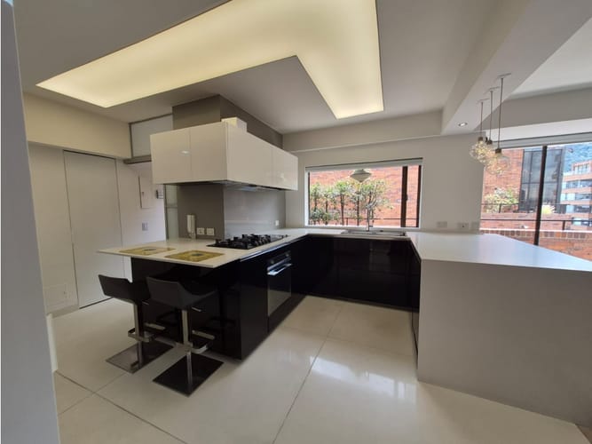 Apartamento de 2 alcobas en arriendo en Chapinero, Bogotá, 128 m² · foto 3 de 14
