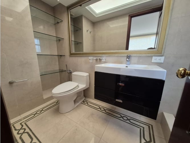 Apartamento de 2 alcobas en arriendo en Chapinero, Bogotá, 128 m² · foto 12 de 14