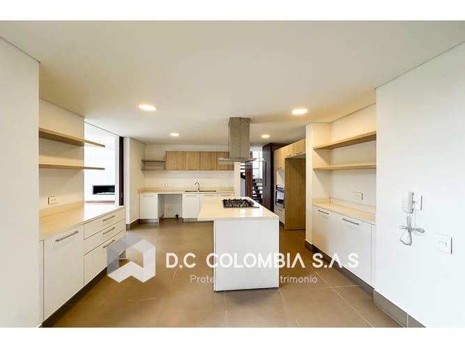 Casa de 3 alcobas en venta en Vda Canelon, Cajicá, 179 m² · foto 3 de 22