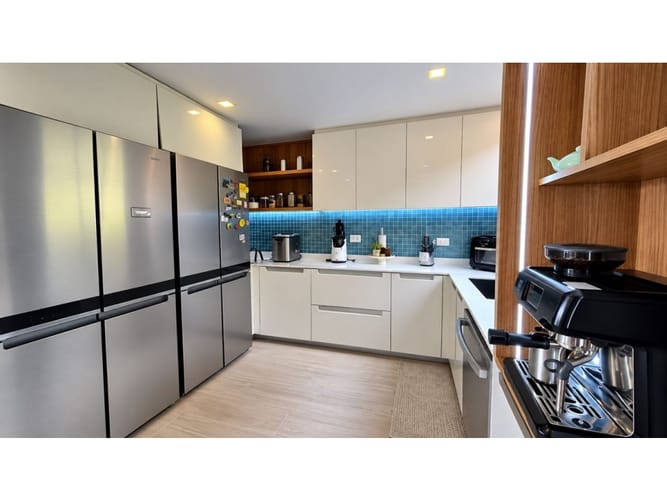 Apartamento de 4 alcobas en venta en Montearroyo, Bogotá, 352 m² · foto 23 de 24