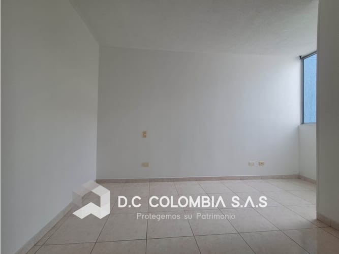 Apartamento de 3 alcobas en venta en Cr. Torre Geronela, Girón, 56 m² · foto 3 de 16