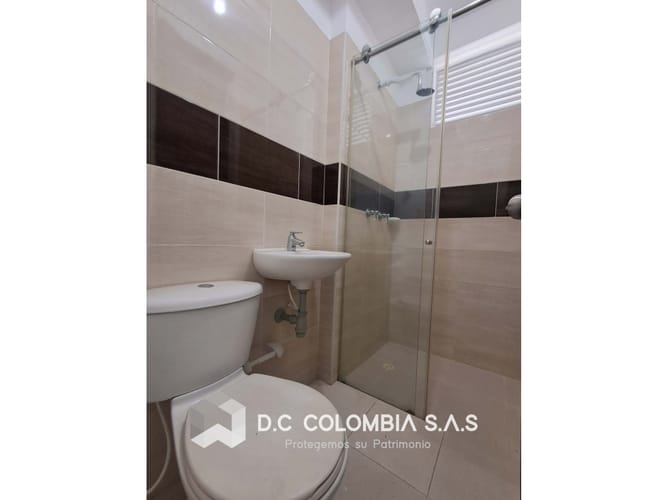 Apartamento de 3 alcobas en venta en Cr. Torre Geronela, Girón, 56 m² · foto 6 de 16