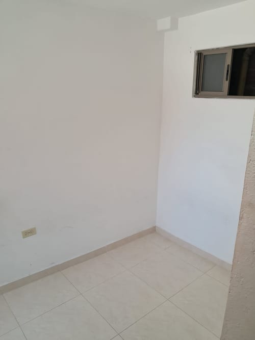 Apartamento de 2 alcobas en arriendo en Campo Valdes No.1, Medellín, 76 m² · foto 6 de 19