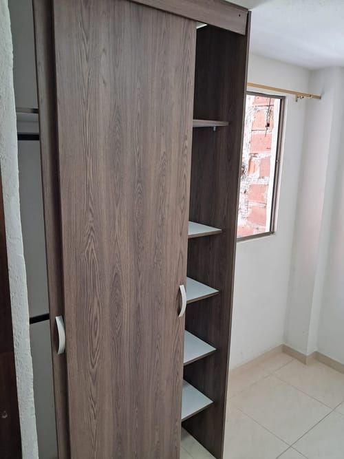 Apartamento de 2 alcobas en arriendo en Campo Valdes No.1, Medellín, 76 m² · foto 8 de 19