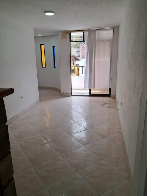 Apartamento de 2 alcobas en arriendo en Campo Valdes No.1, Medellín, 76 m² · foto 14 de 19