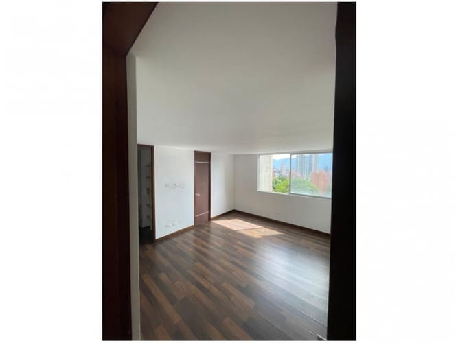 Apartamento de 2 alcobas en venta en La Inmaculada, Medellín, 125 m² · foto 7 de 18