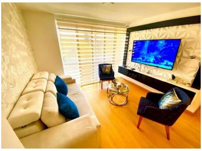 Apartamento de 3 alcobas en venta en Loma De Los Bernal, Medellín, 81 m² · foto 6 de 18