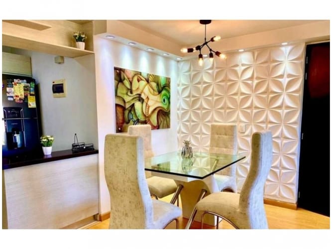 Apartamento de 3 alcobas en venta en Loma De Los Bernal, Medellín, 81 m² · foto 7 de 18