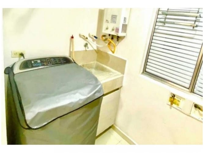 Apartamento de 3 alcobas en venta en Loma De Los Bernal, Medellín, 81 m² · foto 17 de 18