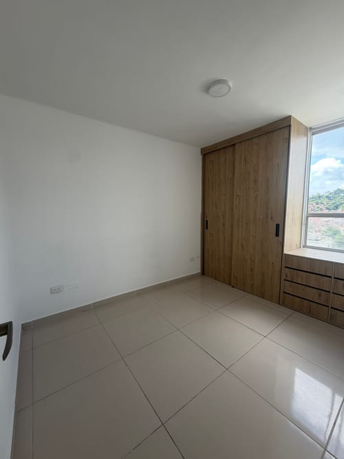 Apartamento de 2 alcobas en arriendo en Quebrada La Iglesia Ii, Bucaramanga, 53 m² · foto 6 de 9