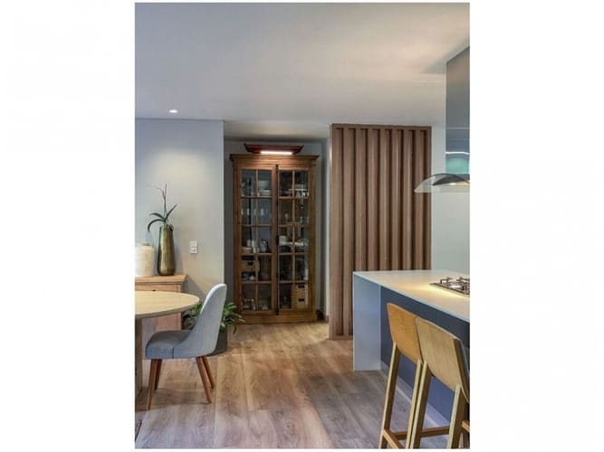 Apartamento de 2 alcobas en venta en Altos Del Poblado, Medellín, 118 m² · foto 3 de 15