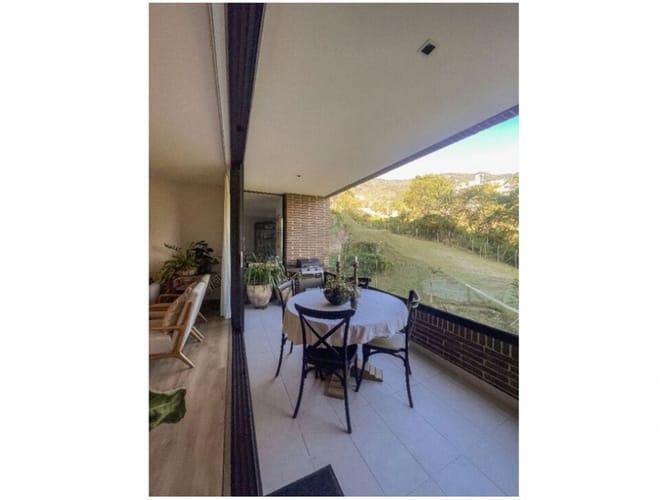 Apartamento de 2 alcobas en venta en Altos Del Poblado, Medellín, 118 m² · foto 6 de 15