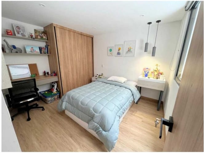 Casa de 3 alcobas en venta en Miravalle, Medellín, 192 m² · foto 8 de 10