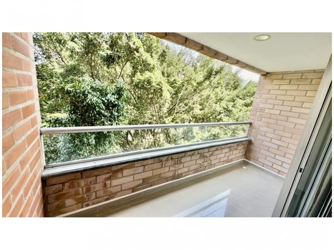 Apartamento de 3 alcobas en venta en Laureles, Medellín, 98 m² · foto 4 de 14
