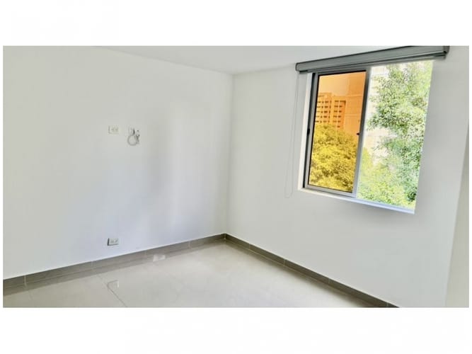 Apartamento de 3 alcobas en venta en Laureles, Medellín, 98 m² · foto 13 de 14