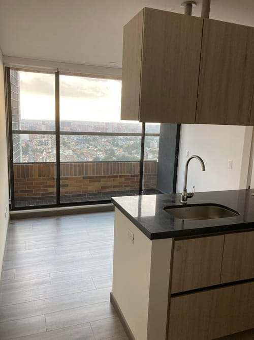 Apartamento de 2 alcobas en venta en Centro Internacional, Bogotá, 50 m² · foto 2 de 18