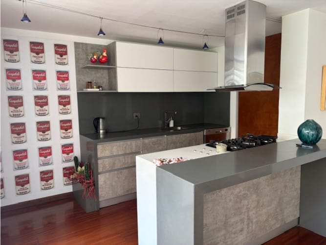 Apartamento de 3 alcobas en arriendo en Chico Norte, Bogotá, 145 m² · foto 3 de 17
