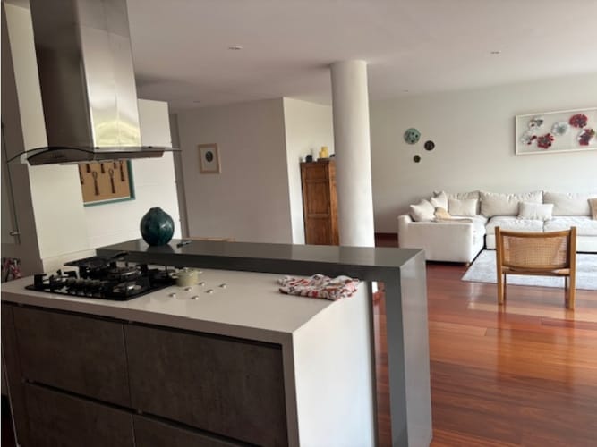 Apartamento de 3 alcobas en arriendo en Chico Norte, Bogotá, 145 m² · foto 4 de 17