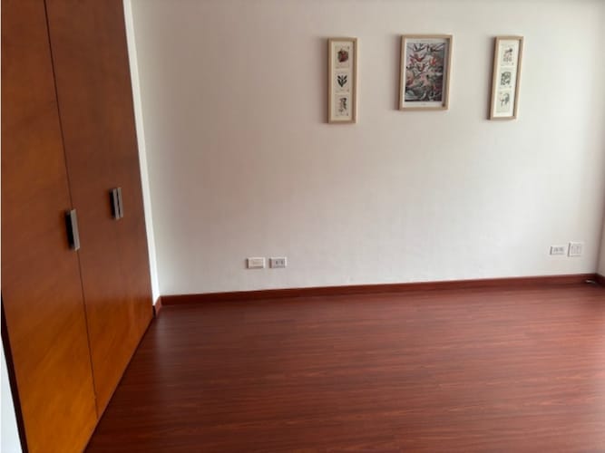 Apartamento de 3 alcobas en arriendo en Chico Norte, Bogotá, 145 m² · foto 10 de 17