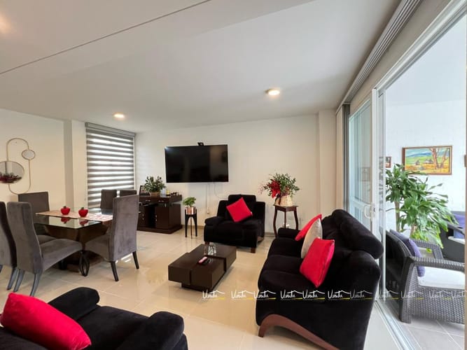 Casa de 4 alcobas en venta en El Castillo, Jamundí, 182 m² · foto 3 de 24