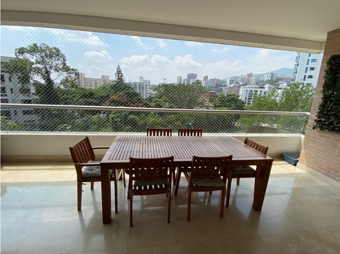 Apartamento de 3 alcobas en venta en Normandia, Cali, 267 m² · foto 12 de 24
