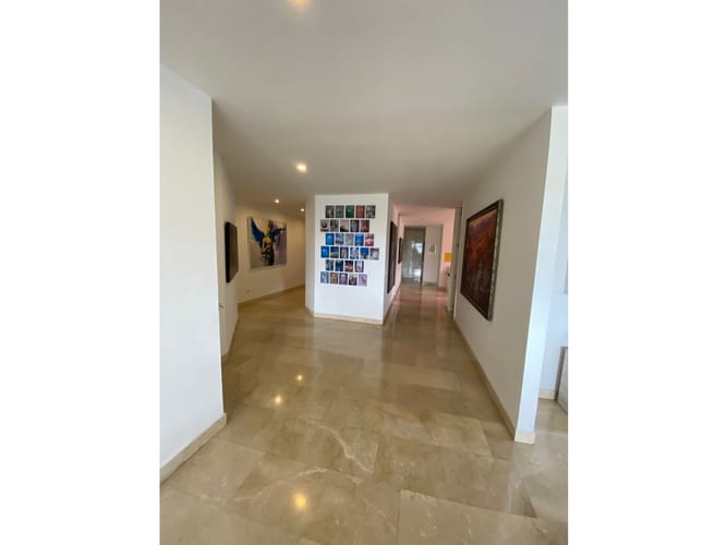Apartamento de 3 alcobas en venta en Normandia, Cali, 267 m² · foto 21 de 24