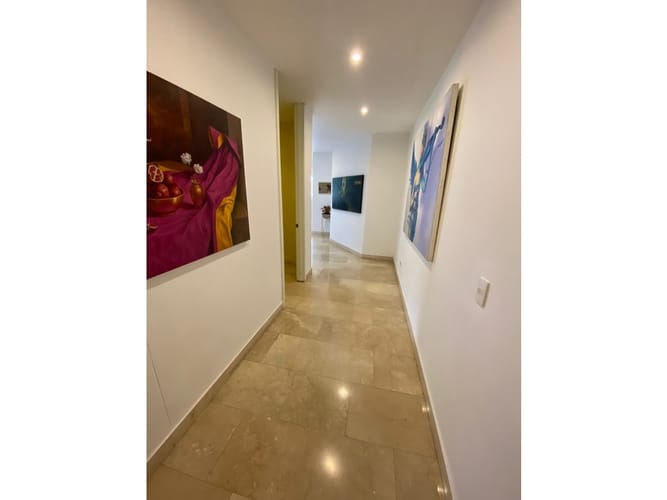 Apartamento de 3 alcobas en venta en Normandia, Cali, 267 m² · foto 19 de 24