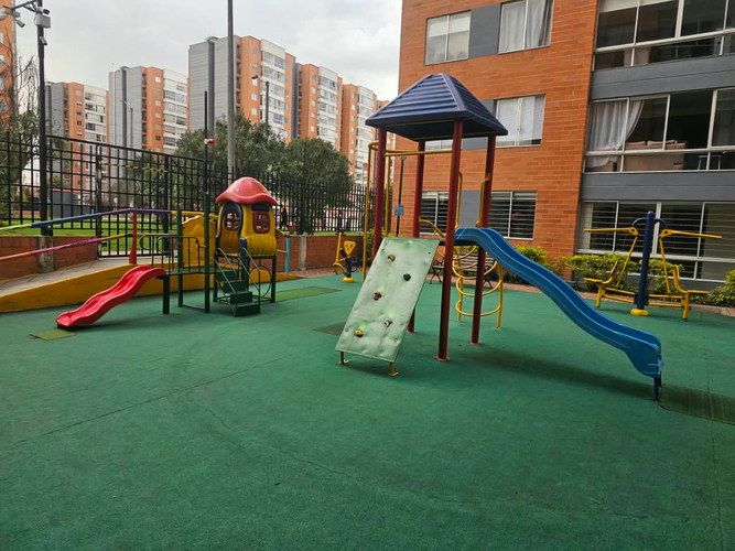 Apartamento de 3 alcobas en venta en Campo Alegre, Bogotá, 59 m² · foto 22 de 24