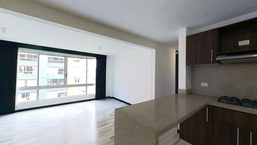 Apartamento de 3 alcobas en venta en Campo Alegre, Bogotá, 59 m² · foto 1 de 24
