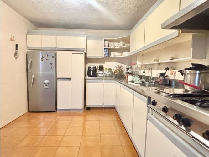 Casa de 6 alcobas en venta en Santa Barbara Oriental, Bogotá, 268 m² · foto 7 de 23