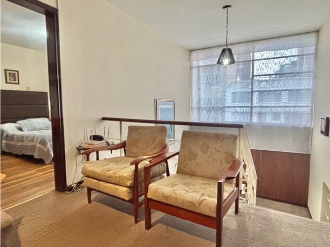 Casa de 6 alcobas en venta en Santa Barbara Oriental, Bogotá, 268 m² · foto 10 de 23