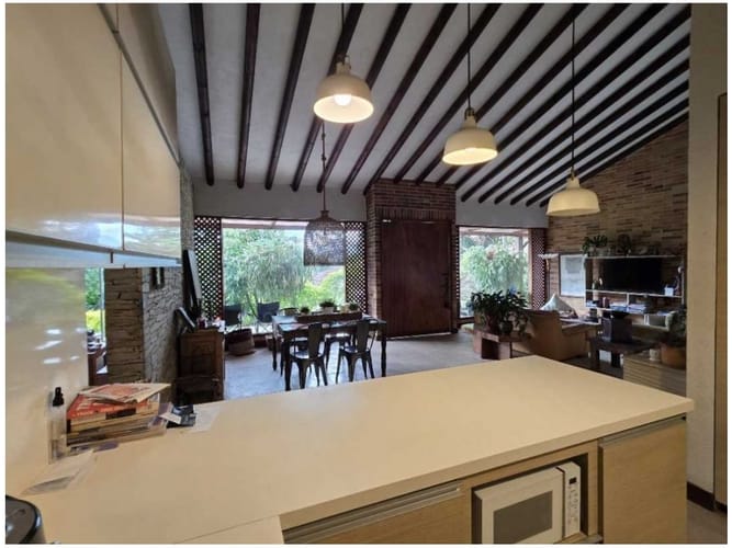 Casa de 4 alcobas en venta en Loma De Las Brujas, Envigado, 304 m² · foto 3 de 21