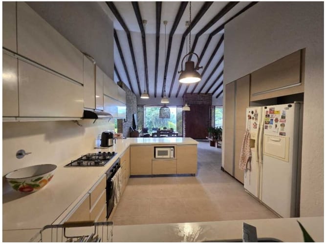 Casa de 4 alcobas en venta en Loma De Las Brujas, Envigado, 304 m² · foto 4 de 21
