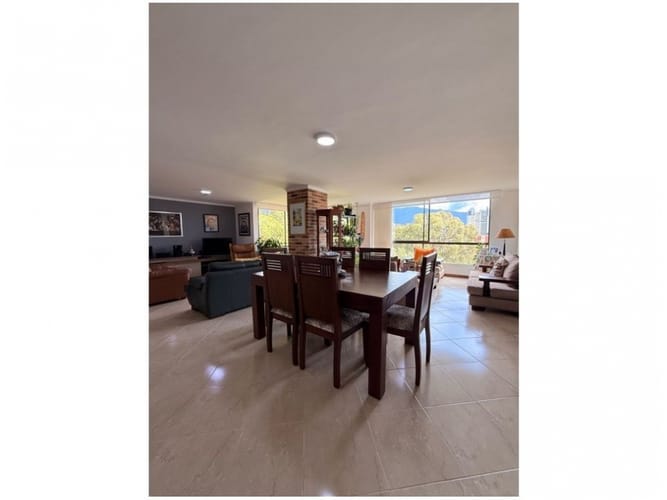 Apartamento de 3 alcobas en venta en Los Balsos, Medellín, 150 m² · foto 2 de 12