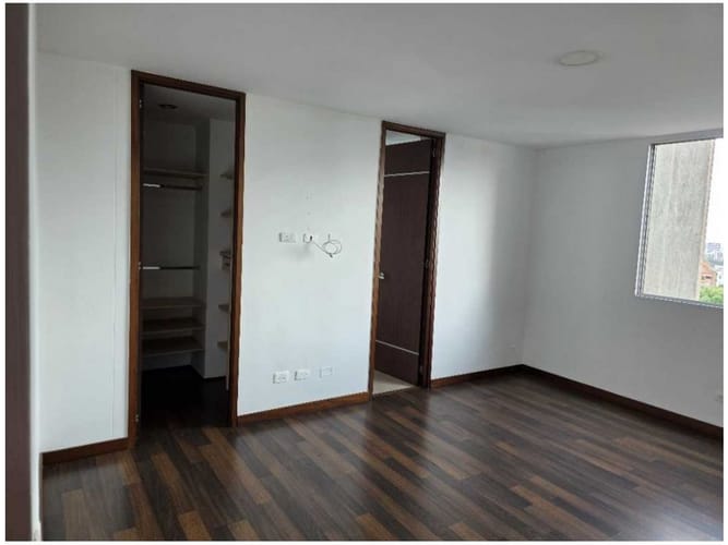 Apartamento de 3 alcobas en venta en Transversal Inferior, Medellín, 125 m² · foto 5 de 13