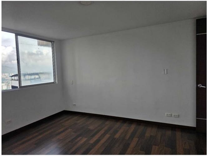 Apartamento de 3 alcobas en venta en Transversal Inferior, Medellín, 125 m² · foto 8 de 13
