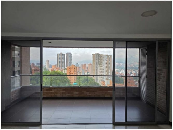 Apartamento de 3 alcobas en venta en Transversal Inferior, Medellín, 125 m² · foto 13 de 13