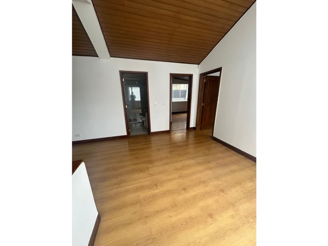 Casa de 3 alcobas en arriendo en Chico, Bogotá, 226 m² · foto 15 de 20